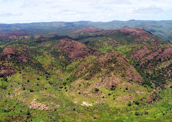 ملف:Nuba-berge.jpg