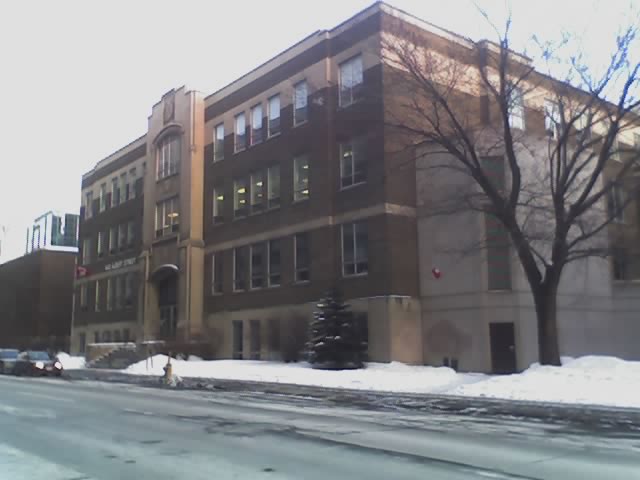 ملف:Oc-bay-4-school.jpg