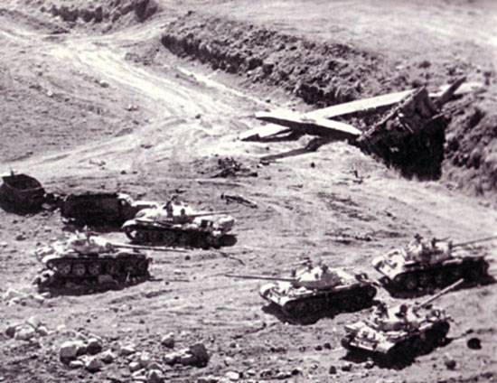 ملف:6 tanksBattleoct3.jpg