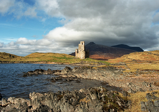 ملف:Ardvreck Castle.jpg