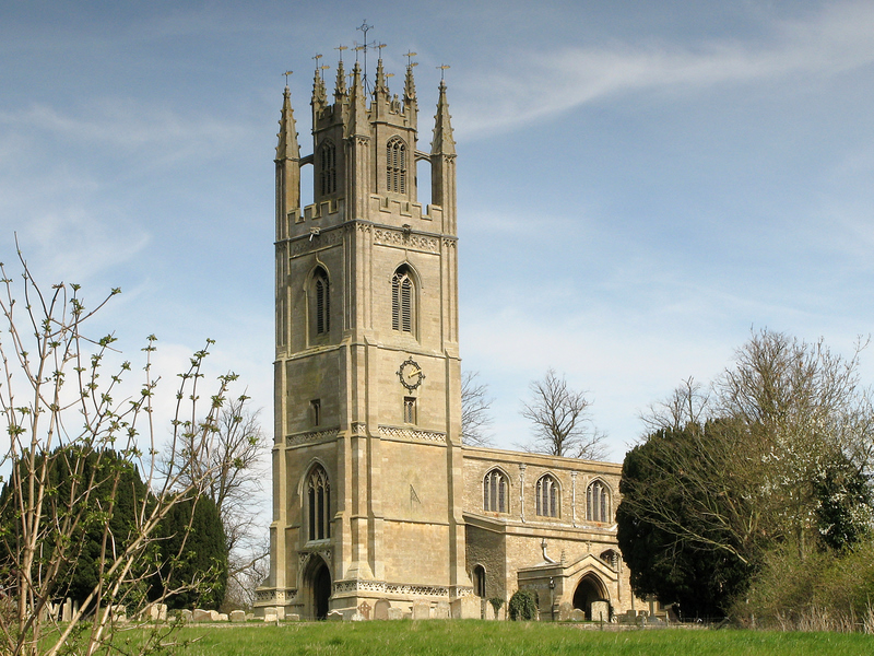 ملف:Lowick northamptonshire church.jpg