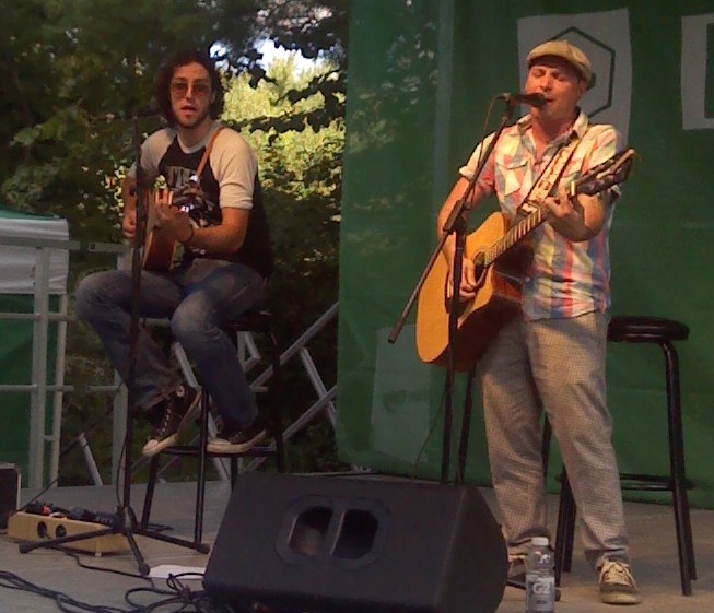 ملف:Spectacle David Jalbert dans un parc à Mascouche.jpg