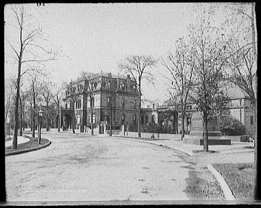 ملف:Pullman Residence.jpg