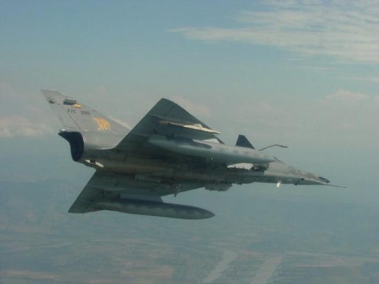ملف:FAC kfir flight.jpg