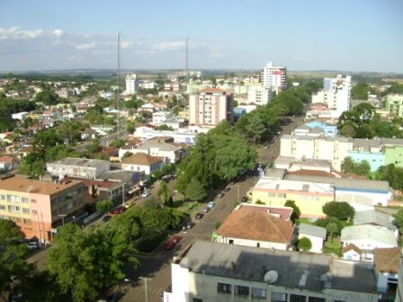 ملف:Lagoa Vermelha.jpeg