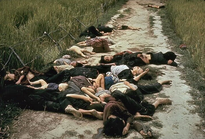 ملف:My Lai massacre.jpg