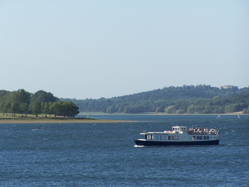 ملف:Rutland water.jpg