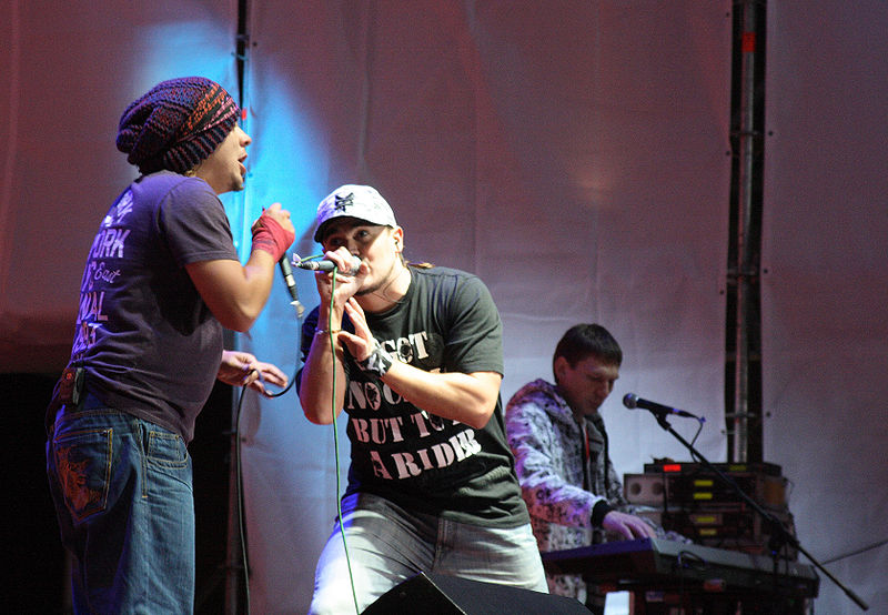 ملف:Танок на Майдані Конґо.jpg