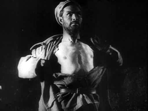 ملف:1929. Семен Свашенко в фильме Арсенал.jpg