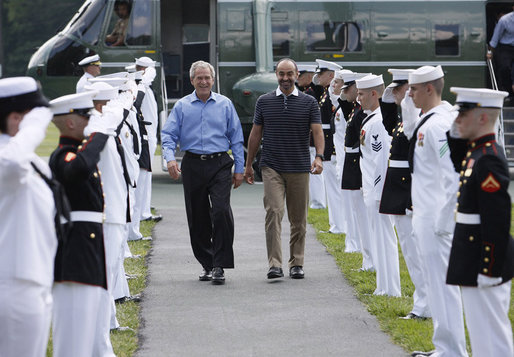 ملف:Al Nahyan at Camp David.jpg