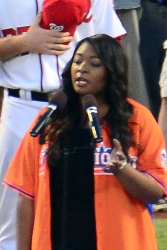 ملف:Candice Glover 2013.jpg