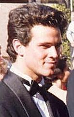 ملف:Scott Weinger (Emmy Awards 1993) cropped.jpg