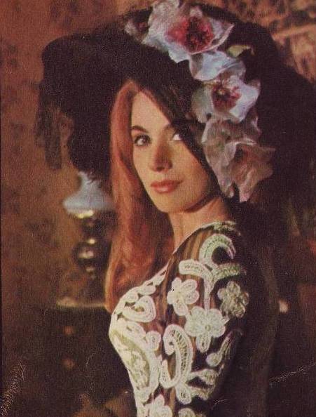 ملف:Violeta Andrei.jpg