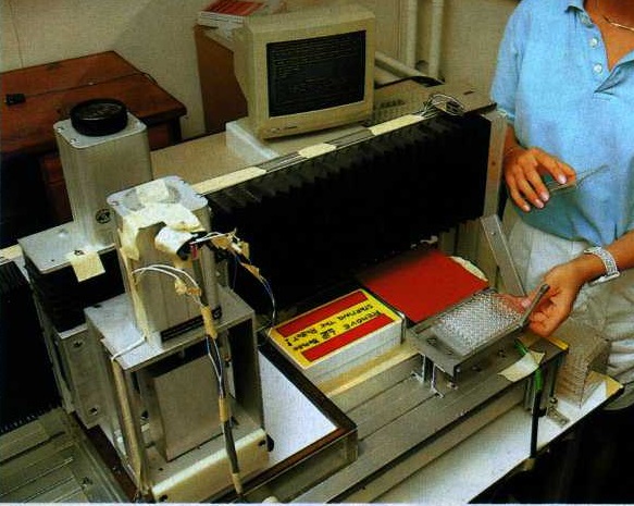 ملف:Early spotting robot.jpg