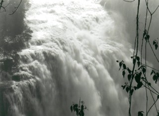 ملف:Victoria Falls.jpg