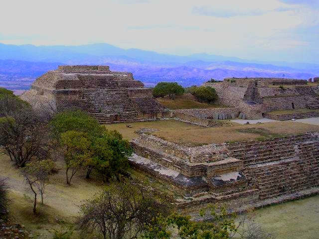 ملف:Mexico.Oax.MonteAlban.Panorama.02.jpg