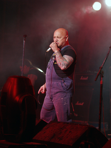ملف:Rose Tattoo - Angry Anderson.jpg