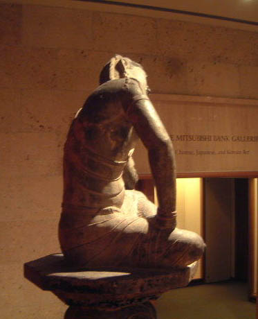 ملف:AIC-Boddhisatva-side.jpg