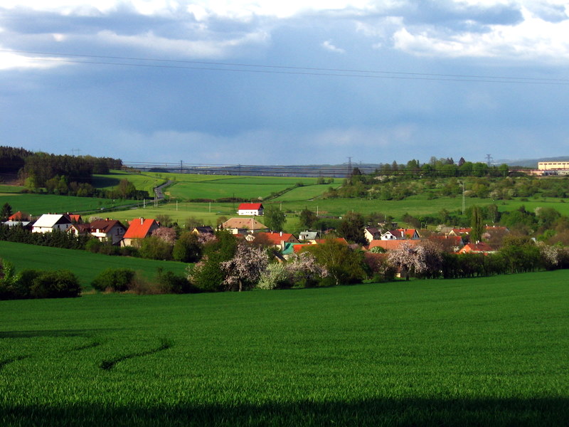 ملف:Bojanovice - panoramio - Uzel.jpg