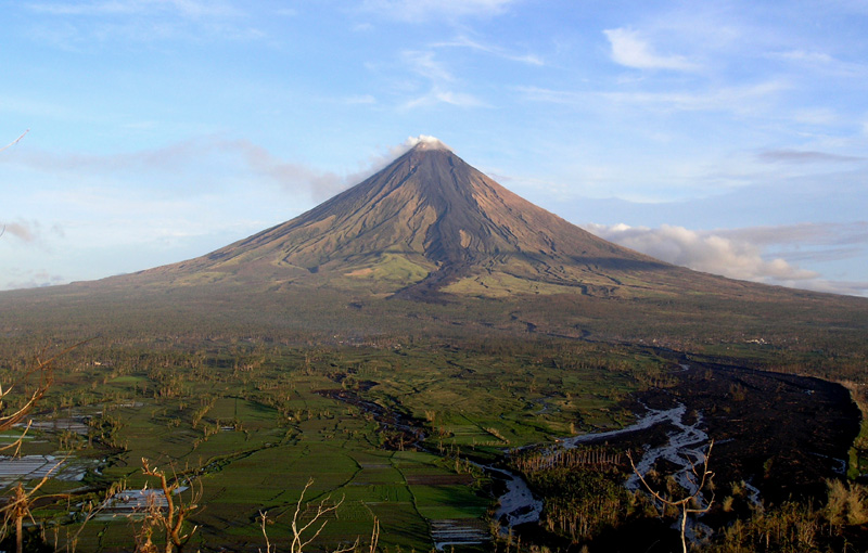 ملف:Mt.Mayon tam3rd.jpg