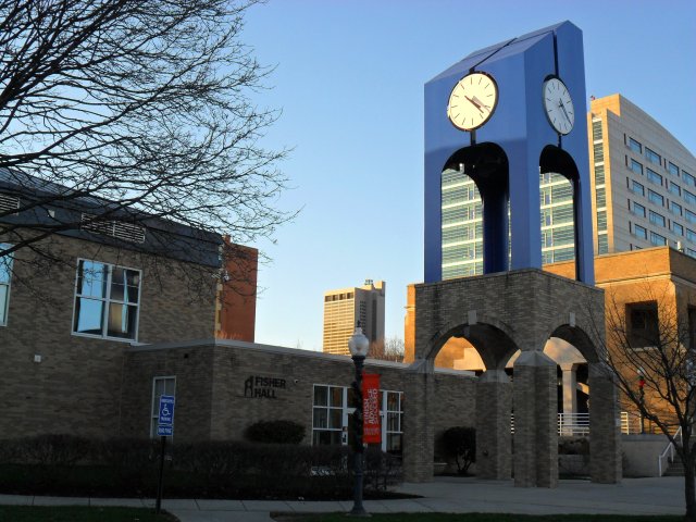 ملف:Franklin University Clock Tower with Fisher Hall and Columbus.jpg