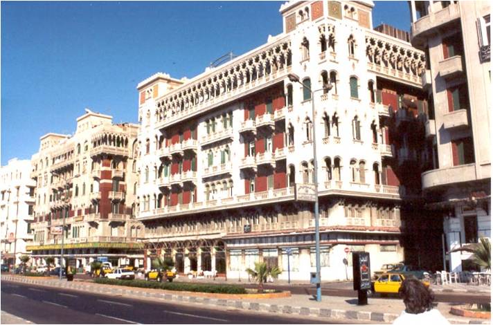 ملف:The Corniche Road.jpg