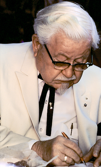 ملف:Colonel Harland Sanders in character (cropped).jpg