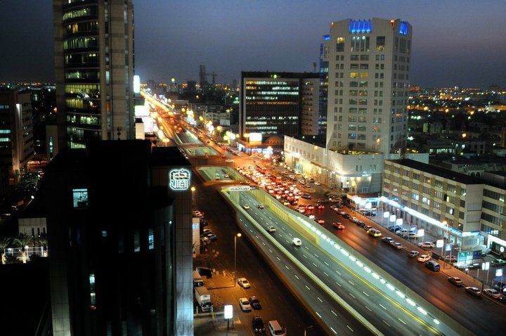 ملف:Khobar At night.jpg