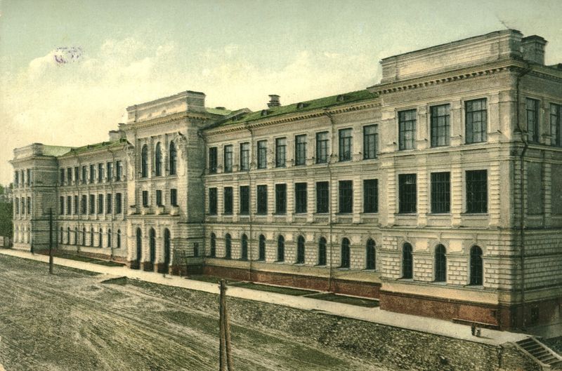 ملف:Томский технологический институт - главнвй корпус.jpg