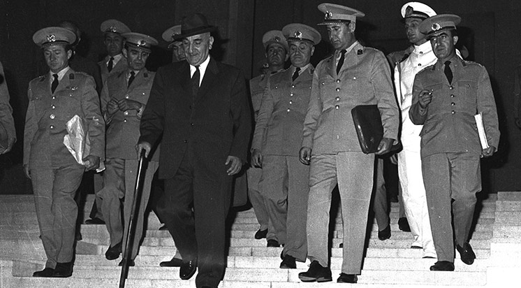 ملف:Ethem Menderes.jpg