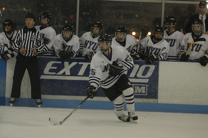 ملف:NYU Hockey.jpg