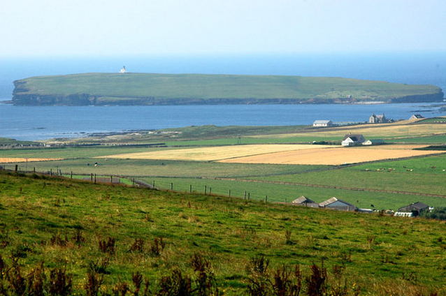ملف:Brough of Birsay.jpg