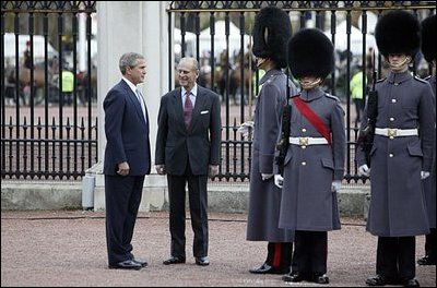 ملف:Duke and Bush.jpg