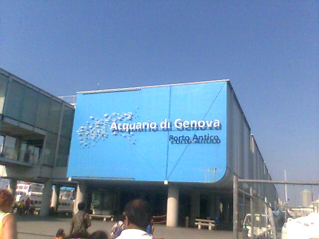 ملف:Acquario di Genova.jpg