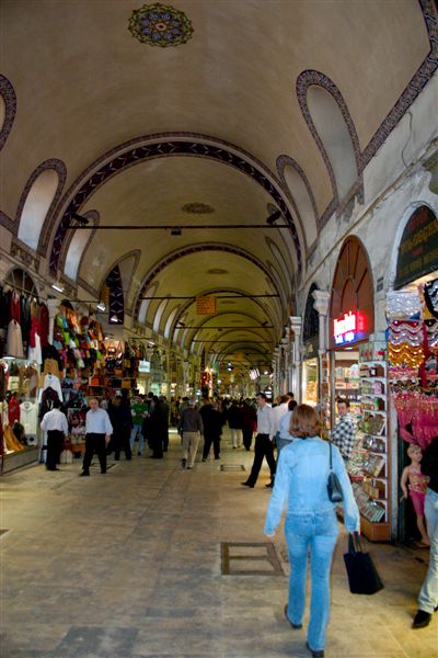 ملف:Grand bazaar interior.jpg