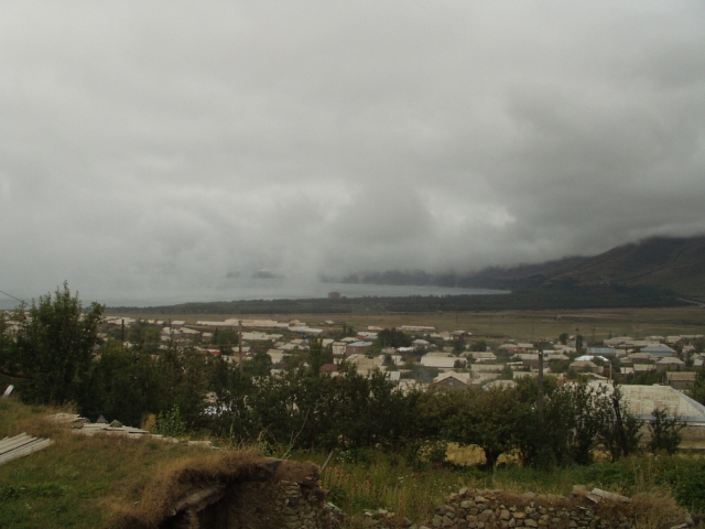 ملف:Lchashen, Armenia.jpg