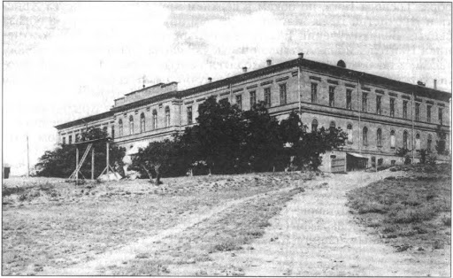 ملف:Халибовское армянское училище.jpg