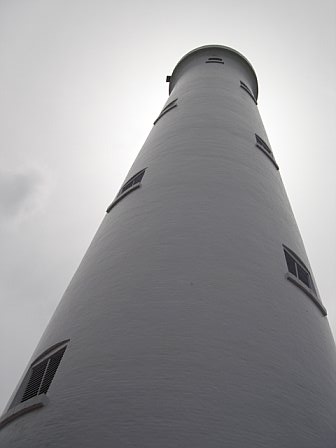 ملف:Lighthouse worms eye.jpg