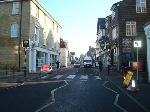 ملف:Sevenoaks - London Road.jpg