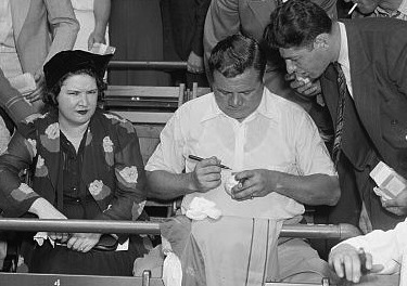 ملف:Babe Ruth 1937 CROPPED.jpg