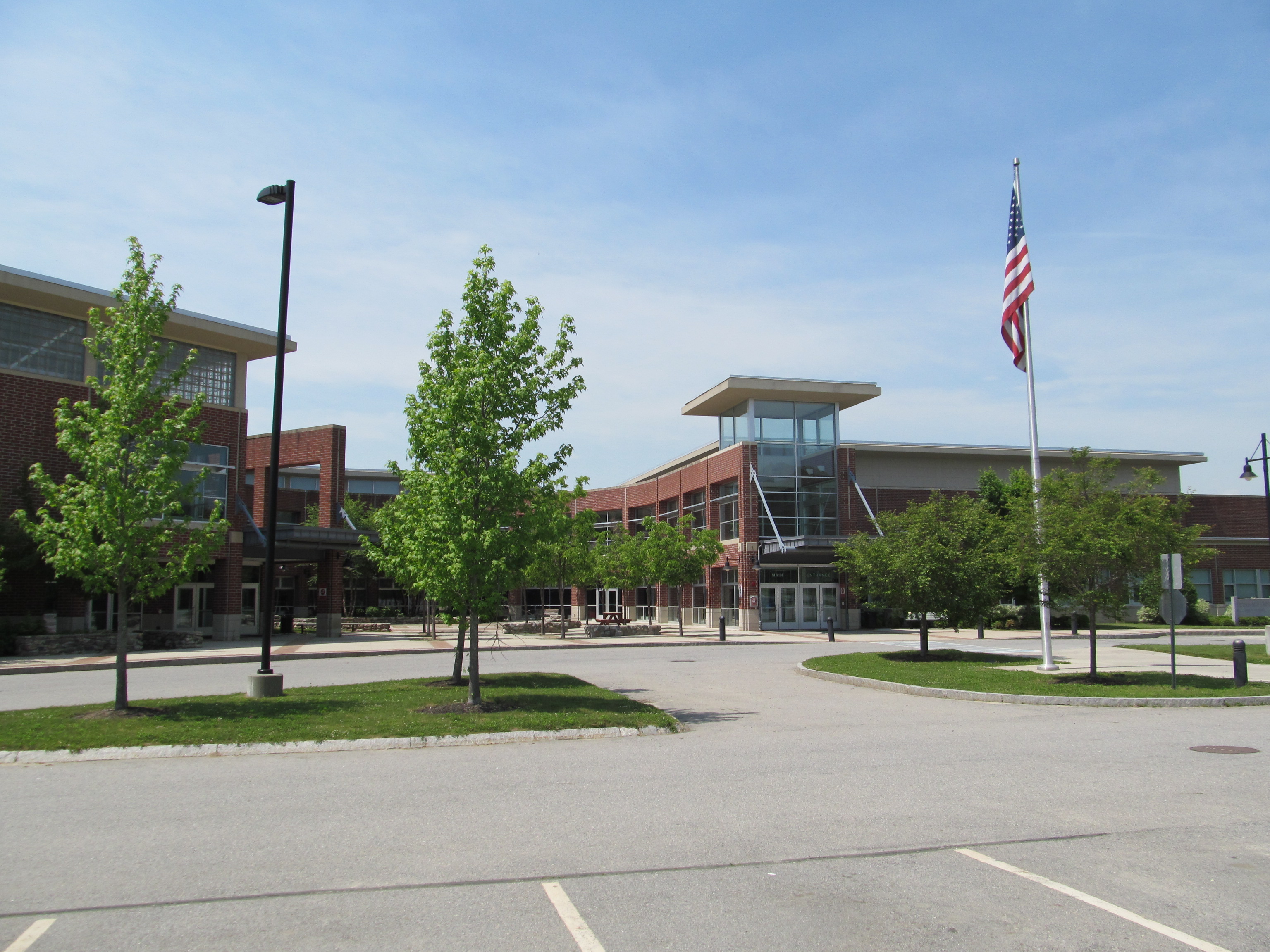 ملفHudson High School, Hudson MA.jpg المعرفة