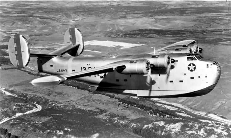 ملف:PB2Y Coronado in flight.jpg