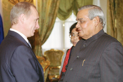 ملف:Vladimir Putin 6 November 2001-5.jpg