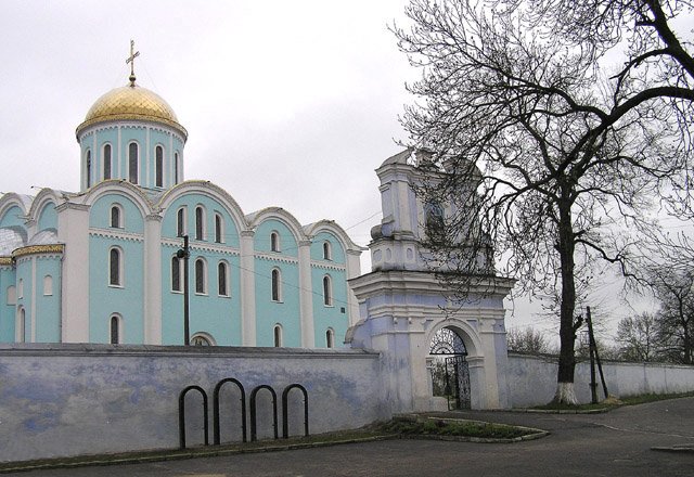 ملف:WladimirWolynsk Uspenski Cathedral.jpeg