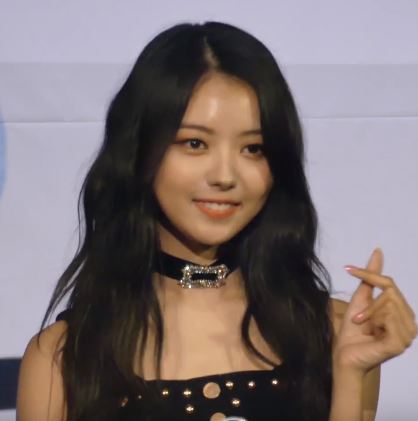 ملف:180528 프리스틴 V 임나영.jpg