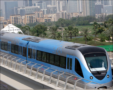 ملف:Dubai Metro3.jpg