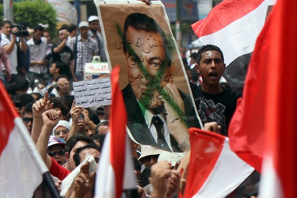 ملف:مظاهرة في القاهرة للمطالبة بتعجيل محاكمة مبارك 27 مايو 2011.jpg