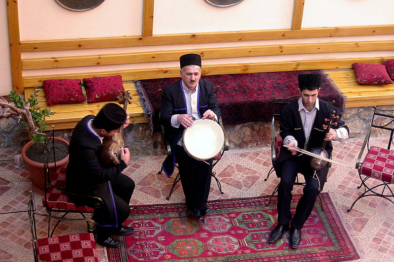 ملف:Azeri 7.jpg