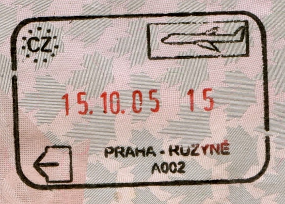 ملف:Czech prague airport exit.jpg