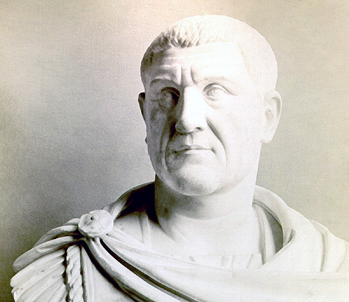 ملف:Max thrax.jpg